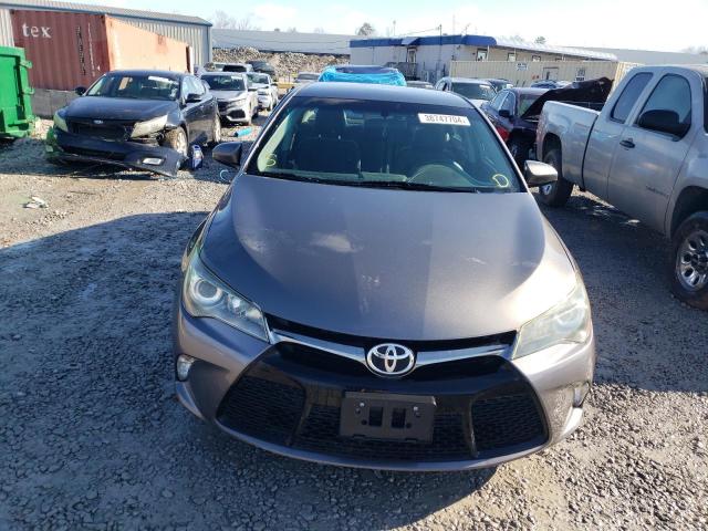 4T1BF1FK7GU143659 - 2016 TOYOTA CAMRY LE GRAY photo 5