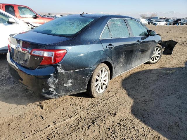 4T4BF1FK6ER392067 - 2014 TOYOTA CAMRY L GRAY photo 3