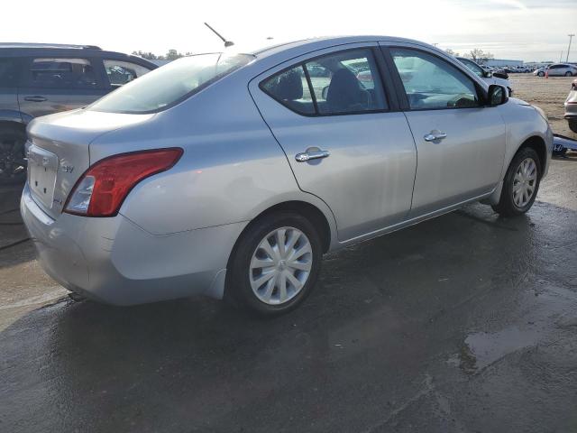 3N1CN7APXCL922093 - 2012 NISSAN VERSA S SILVER photo 3