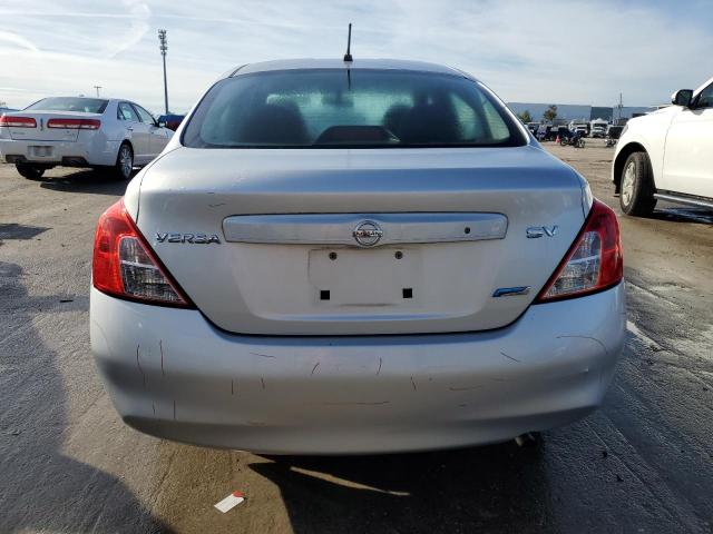 3N1CN7APXCL922093 - 2012 NISSAN VERSA S SILVER photo 6