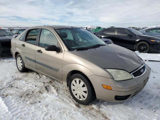 1FAFP34N35W242336 - 2005 FORD FOCUS ZX4 BEIGE photo 4