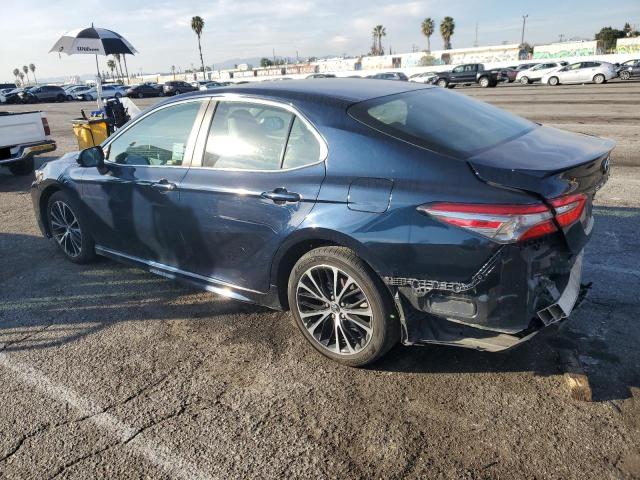 4T1B11HK0JU614716 - 2018 TOYOTA CAMRY L BLUE photo 2