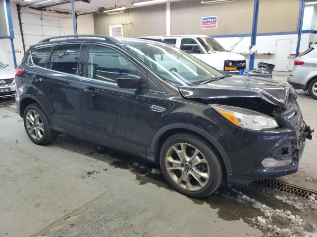 1FMCU9G96FUC45828 - 2015 FORD ESCAPE SE BLACK photo 4