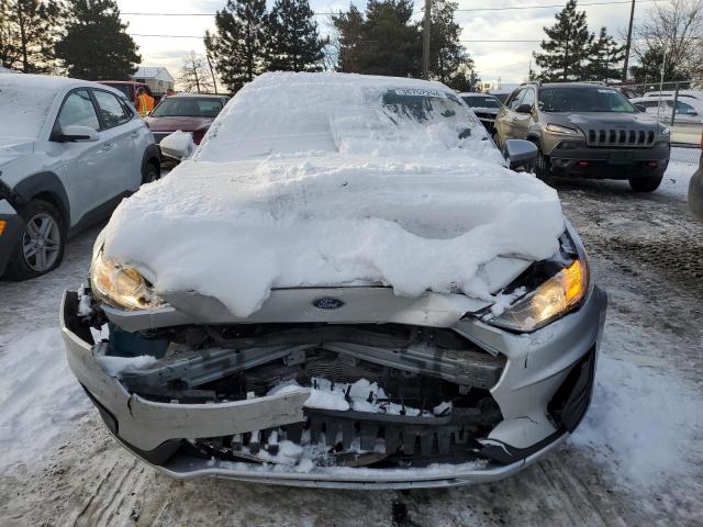 3FA6P0HD5KR172899 - 2019 FORD FUSION SE SILVER photo 5