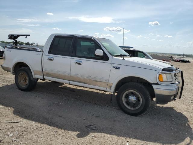 1FTRW08L01KA53159 - 2001 FORD F150 SUPERCREW WHITE photo 4