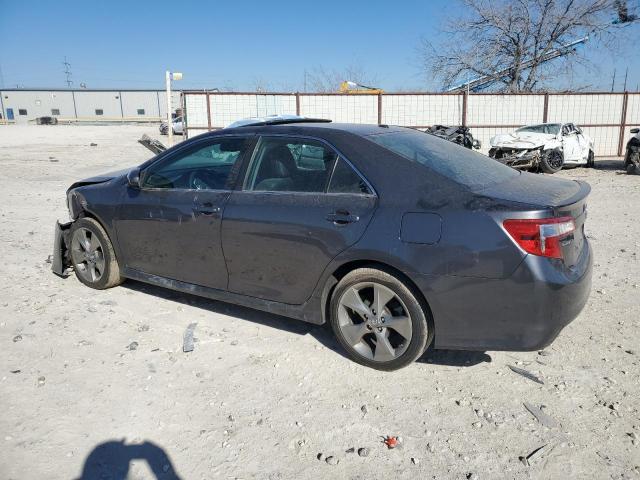 4T1BK1FK5DU530234 - 2013 TOYOTA CAMRY SE GRAY photo 2