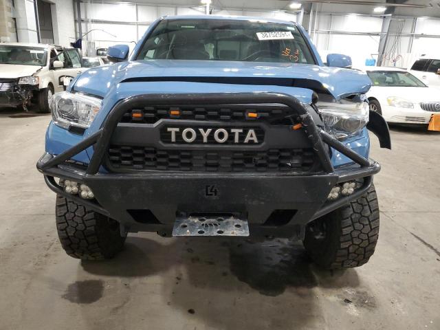 3TMCZ5AN5KM254362 - 2019 TOYOTA TACOMA DOUBLE CAB BLUE photo 5