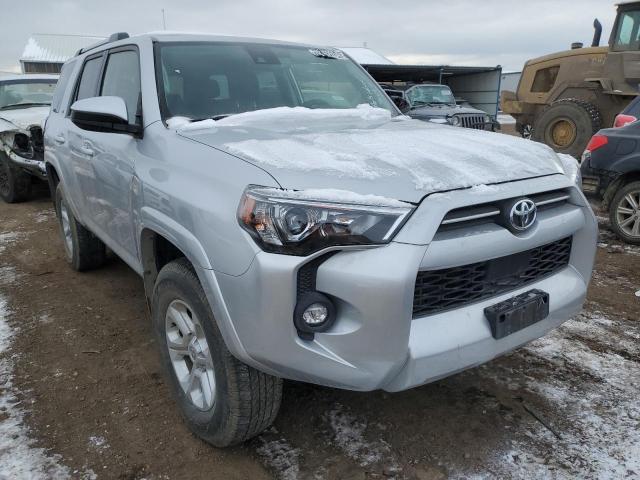 JTEMU5JR9N6064456 - 2022 TOYOTA 4RUNNER SR5/SR5 PREMIUM ვერცხლისფერი ფოტო 4
