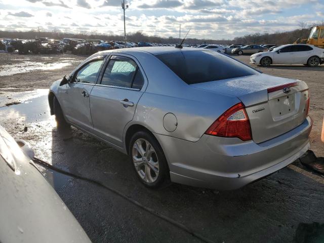 3FAHP0HA4CR420432 - 2012 FORD FUSION SE SILVER photo 2