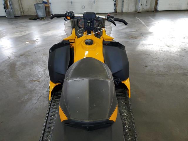 2BPSUVEC8EV000071 - 2014 SKI DOO 600 YELLOW photo 5