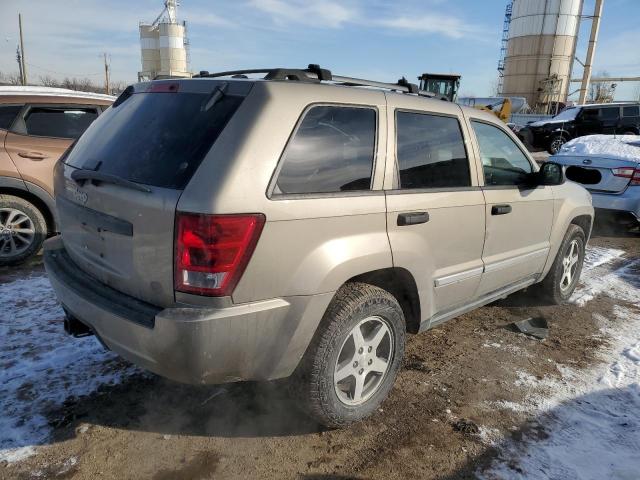 1J4HR48N95C697717 - 2005 JEEP GRAND CHER LAREDO GOLD photo 3