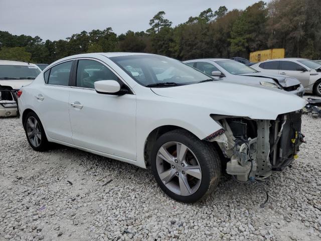 19VDE1F79FE009172 - 2015 ACURA ILX 20 TECH WHITE photo 4