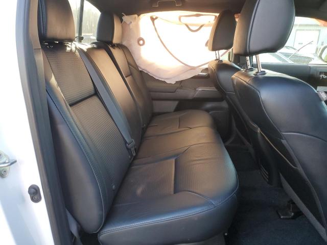 3TMDZ5BN8JM050883 - 2018 TOYOTA TACOMA DOUBLE CAB 白色 照片 10