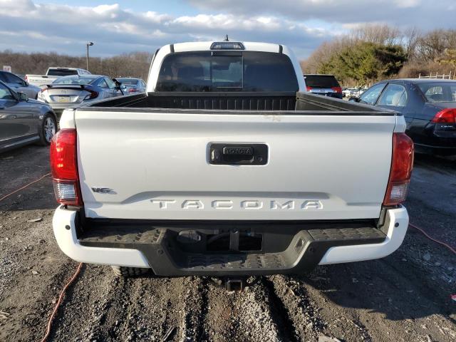 3TMDZ5BN8JM050883 - 2018 TOYOTA TACOMA DOUBLE CAB 白色 照片 6