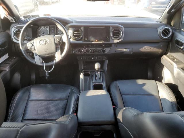 3TMDZ5BN8JM050883 - 2018 TOYOTA TACOMA DOUBLE CAB 白色 照片 8