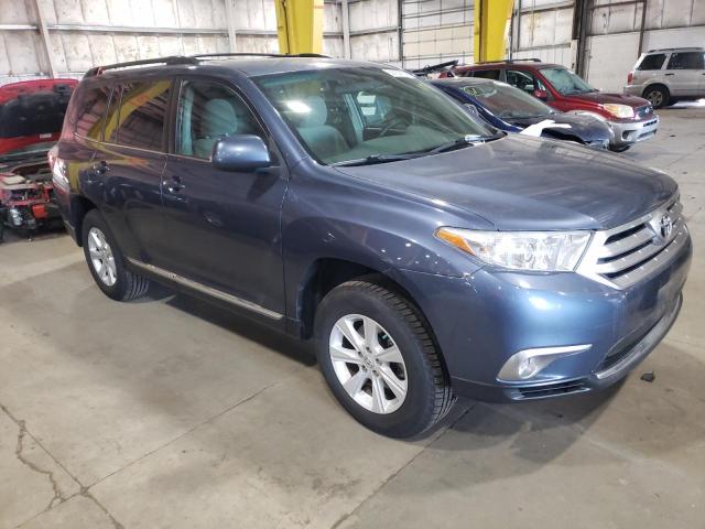 5TDBK3EH0CS139968 - 2012 TOYOTA HIGHLANDER BASE BLUE photo 4