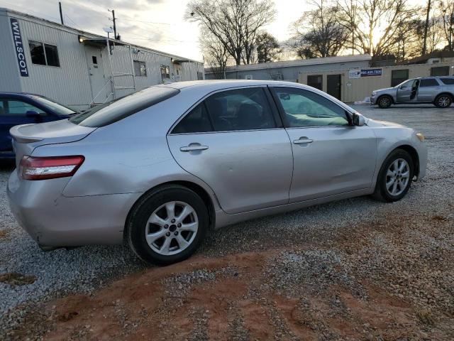 4T1BF3EK0BU129415 - 2011 TOYOTA CAMRY BASE SILVER photo 3