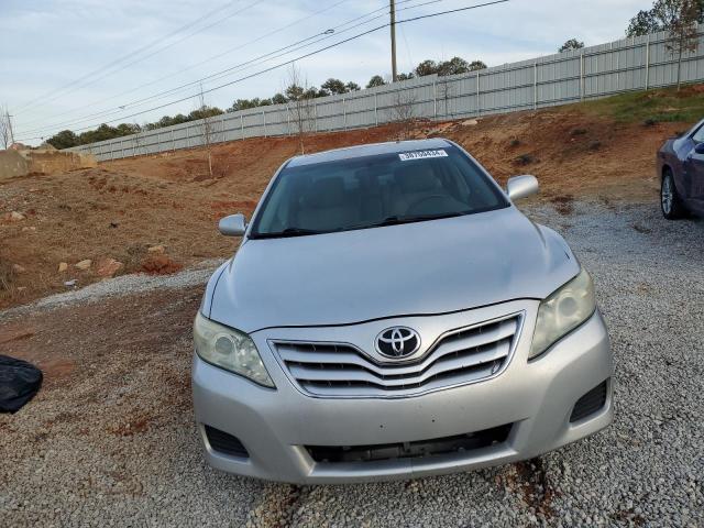 4T1BF3EK0BU129415 - 2011 TOYOTA CAMRY BASE SILVER photo 5