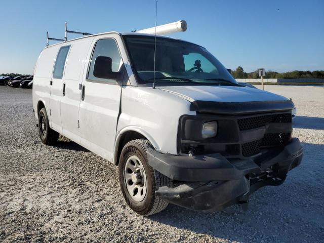 1GCSGAFX9D1158223 - 2013 CHEVROLET EXPRESS G1 WHITE photo 4