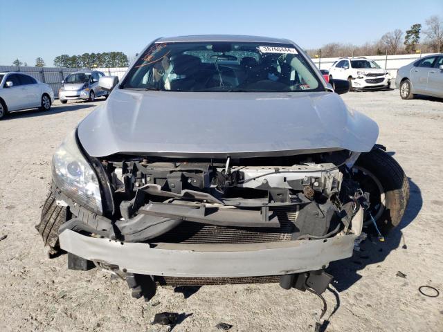 1G11C5SL5FF182809 - 2015 CHEVROLET MALIBU 1LT 银色 照片 5