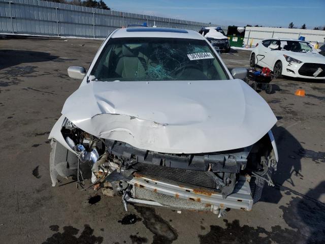 3FAHP0HA7CR215297 - 2012 FORD FUSION SE WHITE photo 5