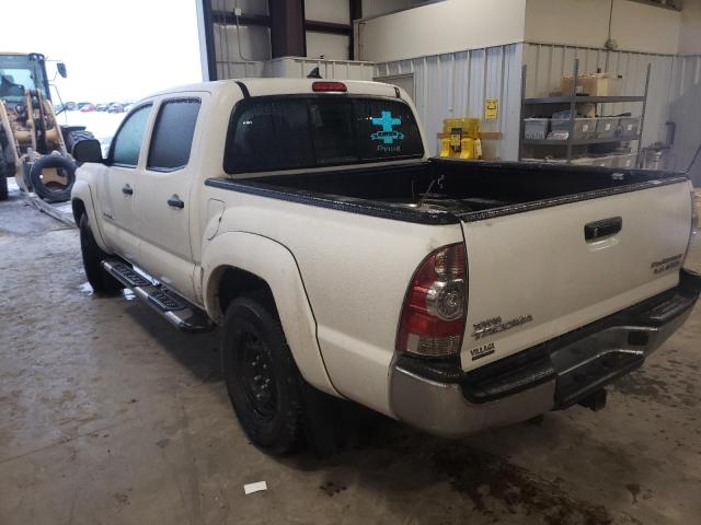 5TFJU4GN8FX073165 - 2015 TOYOTA TACOMA DOUBLE CAB PRERUNNER WHITE photo 2