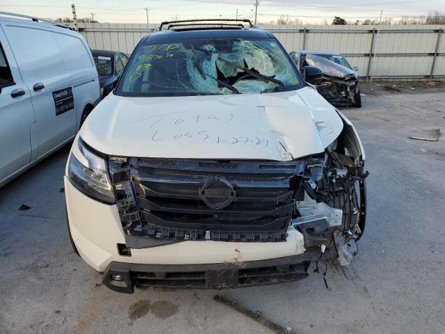 5N1DR3CB1NC235269 - 2022 NISSAN PATHFINDER SL WHITE photo 5