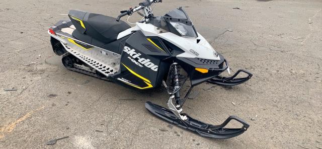 2BPSBHLA0LV000085 - 2020 SKI DOO SNOWMOBILE WHITE photo 5