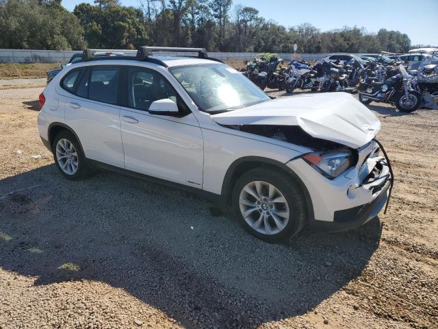 WBAVL1C55EVY13318 - 2014 BMW X1 XDRIVE28I WHITE photo 4