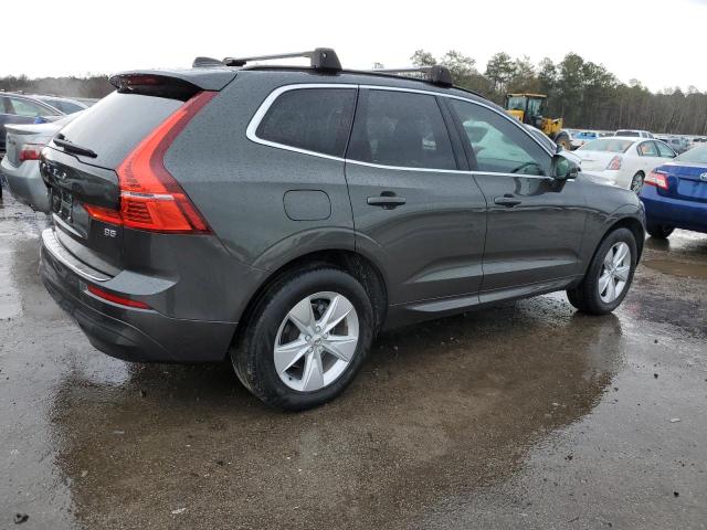 YV4L12DK1N1945569 - 2022 VOLVO XC60 B5 MOMENTUM BLACK photo 3