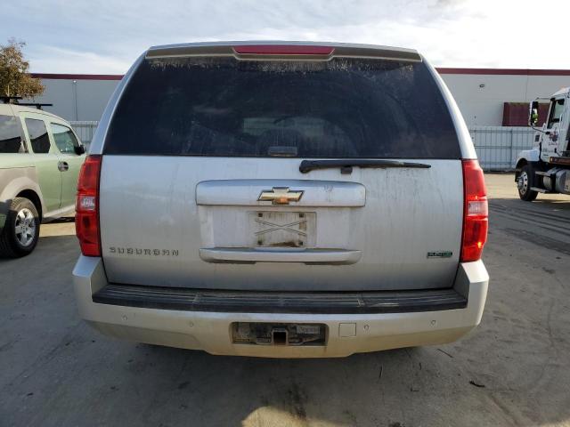 1GNSKJE37BR200701 - 2011 CHEVROLET SUBURBAN K1500 LT SILVER photo 6