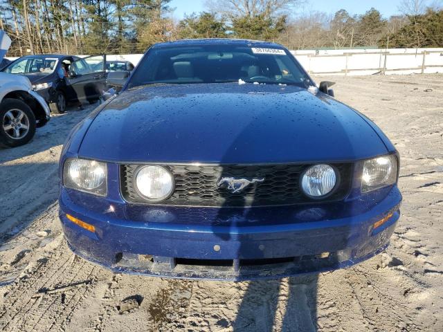 1ZVFT82H165212840 - 2006 FORD MUSTANG GT BLUE photo 5