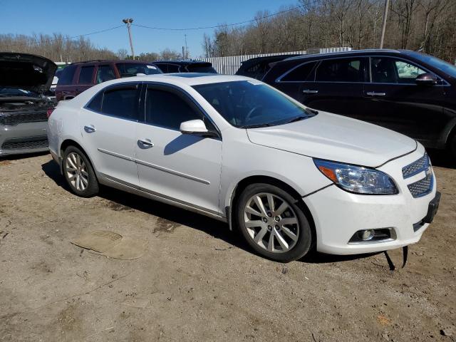 1G11D5SL3FF158991 - 2015 CHEVROLET MALIBU 2LT WHITE photo 4