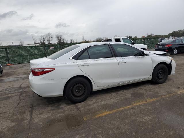 4T1BF1FK9GU563391 - 2016 TOYOTA CAMRY LE WHITE photo 3