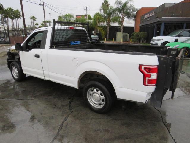 1FTMF1CB9JKF60379 - 2018 FORD F150 WHITE photo 4