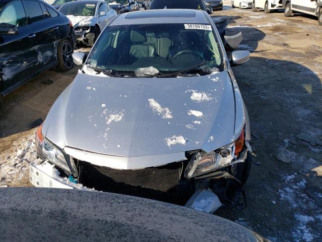 19VDE1F55DE002571 - 2013 ACURA ILX 20 PREMIUM SILVER photo 5