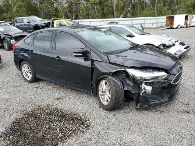 1FADP3F27HL294357 - 2017 FORD FOCUS SE BLACK photo 4