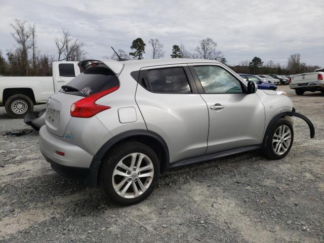 JN8AF5MR8CT105935 - 2012 NISSAN JUKE S SILVER photo 3