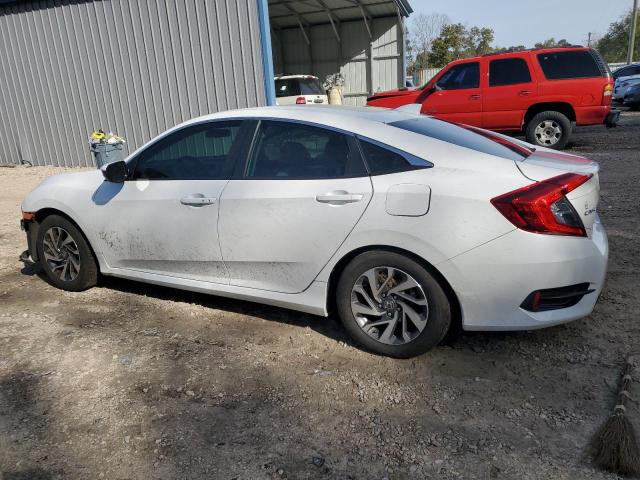 19XFC2F72JE028912 - 2018 HONDA CIVIC EX WHITE photo 2