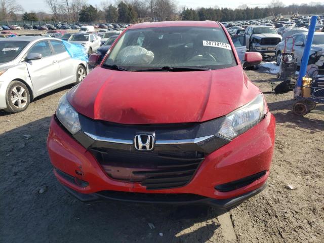 3CZRU5H36JM713548 - 2018 HONDA HR-V LX RED photo 5