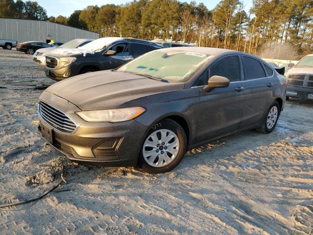 3FA6P0G75KR163583 - 2019 FORD FUSION S GRAY photo 1