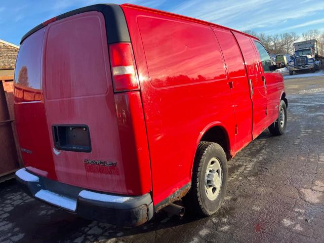 1GCHG35UX51225815 - 2005 CHEVROLET EXPRESS G3 RED photo 4