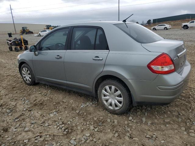 3N1BC11E38L408137 - 2008 NISSAN VERSA S GRAY photo 2