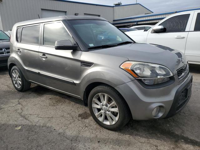 KNDJT2A67D7529033 - 2013 KIA SOUL + GRAY photo 4