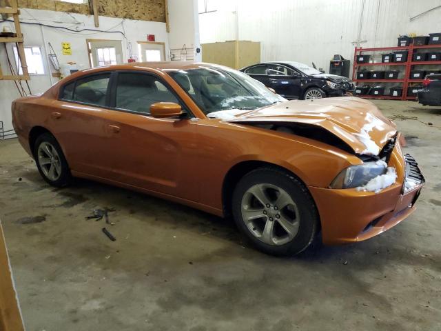 2B3CL3CG6BH563486 - 2011 DODGE CHARGER ORANGE photo 4