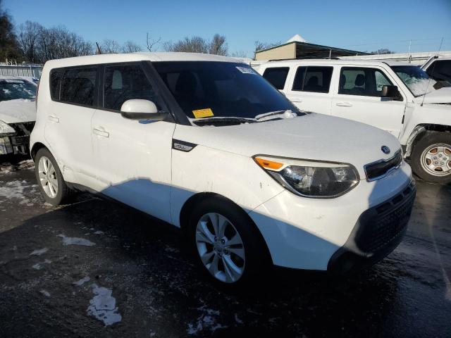 KNDJP3A50F7186022 - 2015 KIA SOUL + WHITE photo 4