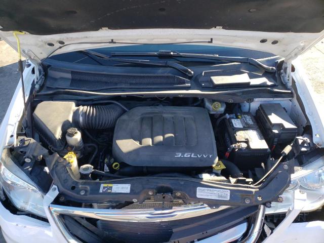 2C4RC1BG2FR626372 - 2015 CHRYSLER TOWN & COU TOURING თეთრი ფოტო 12