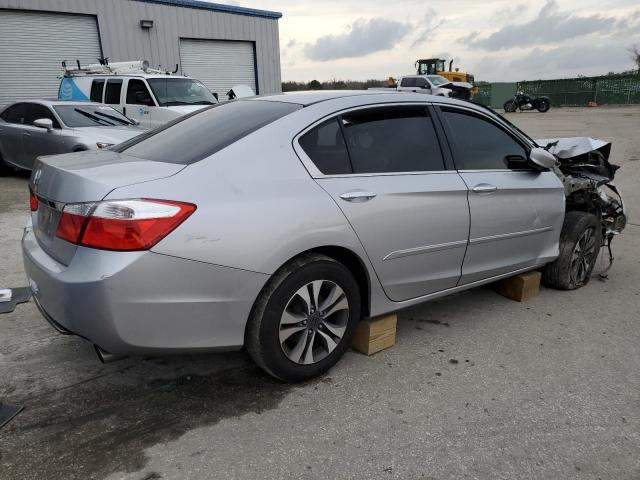 1HGCR2F37DA118306 - 2013 HONDA ACCORD LX SILVER photo 3