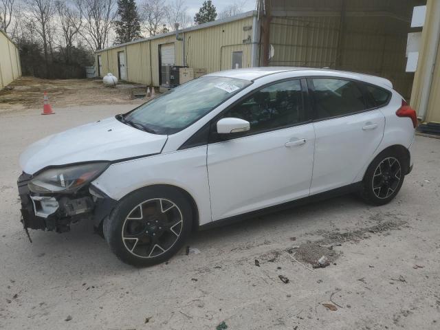 1FAHP3K2XCL276161 - 2012 FORD FOCUS SE WHITE photo 1