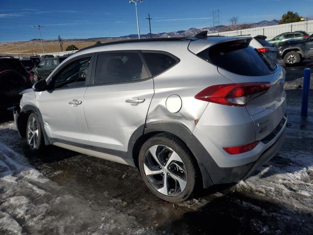 KM8J3CA22JU676601 - 2018 HYUNDAI TUCSON VALUE SILVER photo 2